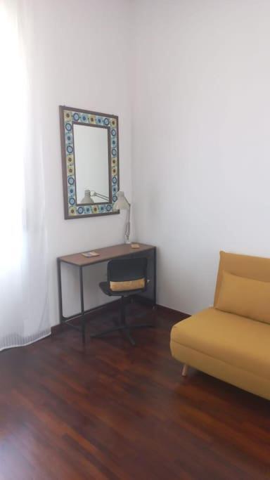 Giulia Town House Tra Citta E Mare Apartment Salerno Exterior photo