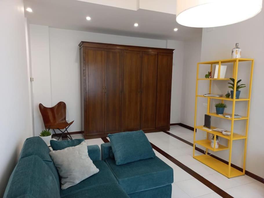 Giulia Town House Tra Citta E Mare Apartment Salerno Exterior photo